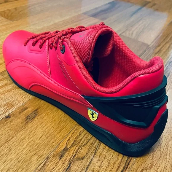 Puma Mens US Size 11.5 Ferrari Scuderia Drift Cat Delta  display picture 1